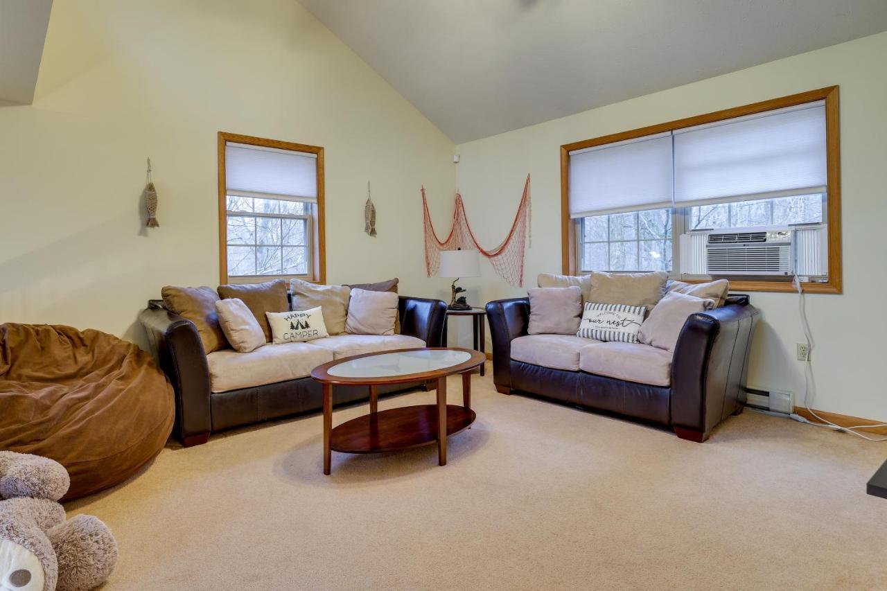 Cozy Big Bass Lake Home With Hot Tub And Game Room! Gouldsboro Luaran gambar