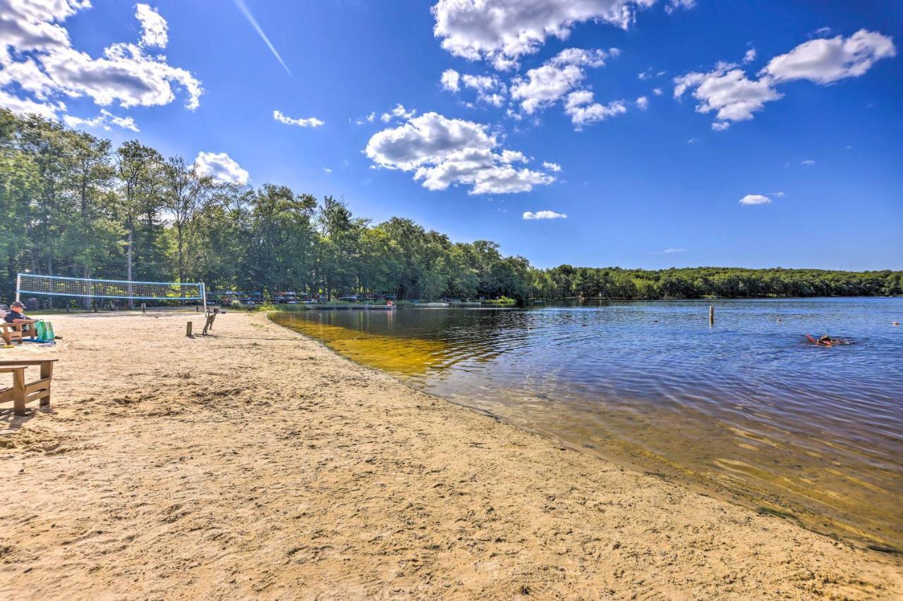Cozy Big Bass Lake Home With Hot Tub And Game Room! Gouldsboro Luaran gambar