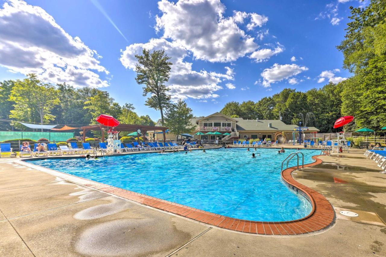 Cozy Big Bass Lake Home With Hot Tub And Game Room! Gouldsboro Luaran gambar