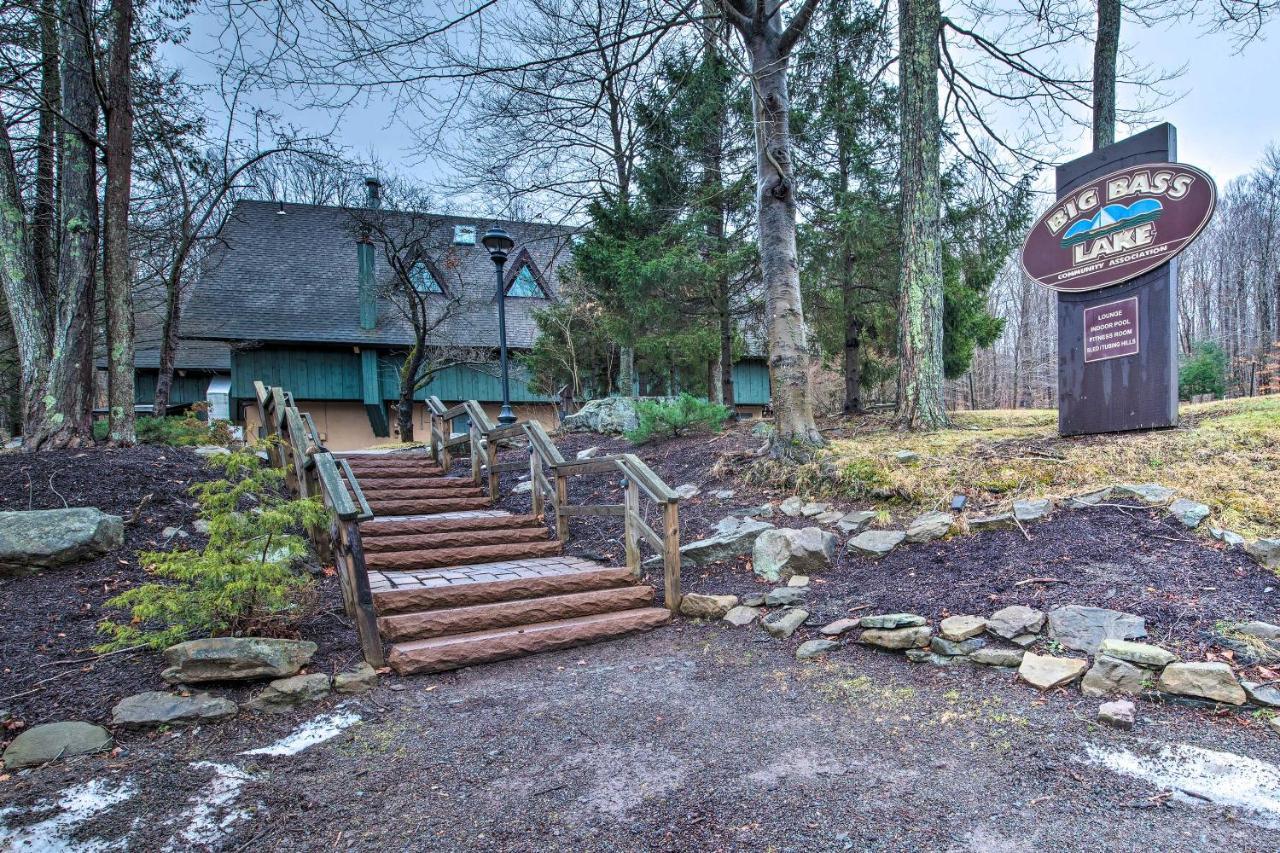 Cozy Big Bass Lake Home With Hot Tub And Game Room! Gouldsboro Luaran gambar